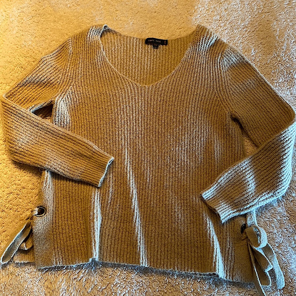 Knit Sweater *like new*